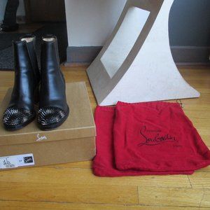 CHRISTIAN LOUBOUTIN WOMEN'S LEATHER OTABOO ANKLE BOOTS WITH SPIKES 37 BLACK